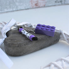 Load image into Gallery viewer, Personalised LEGO® Brick Keyring for Mum

