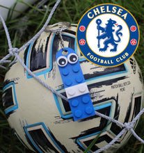 Load image into Gallery viewer, Chelsea Lego keyring
